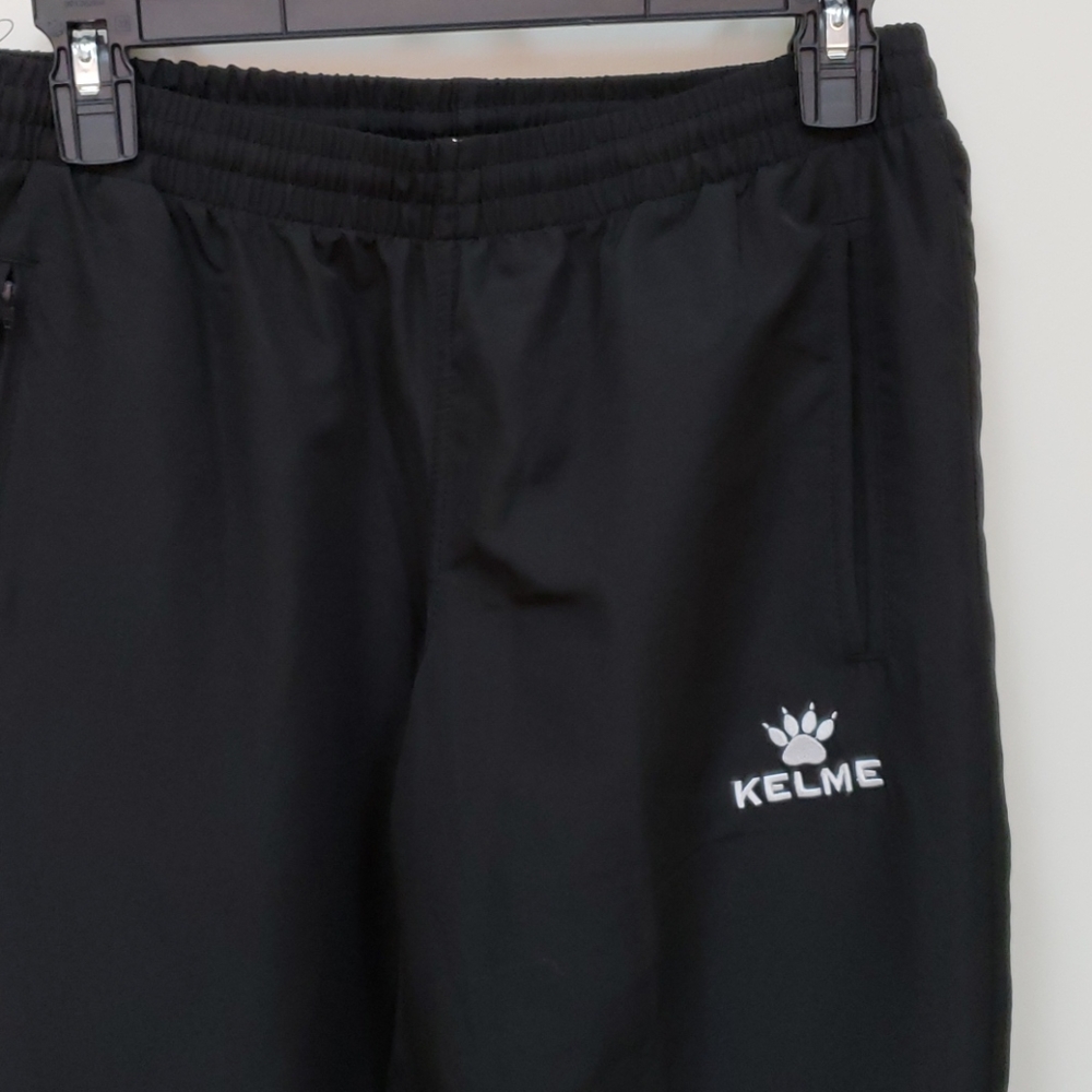 Track style Kelme size medium pants